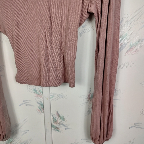 Fashion Nova Pink Long Sleeve Cropped Top - Picture 10 of 11